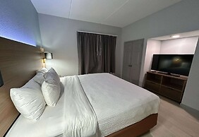 La Quinta Inn & Suites by Wyndham Raleigh Cary