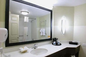 La Quinta Inn & Suites by Wyndham Raleigh Cary