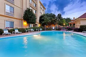 La Quinta Inn & Suites by Wyndham Raleigh Cary