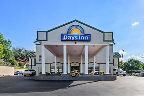 Days Inn by Wyndham Lexington