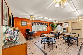 Days Inn by Wyndham Lexington