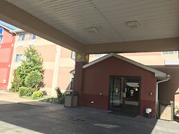 Americas Best Value Inn & Suites St. Louis, St. Charles Inn