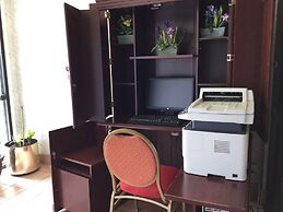 Americas Best Value Inn & Suites St. Louis, St. Charles Inn