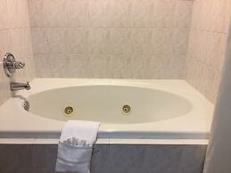 Americas Best Value Inn & Suites St. Louis, St. Charles Inn