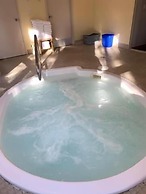 Glacier Mountain Lodge