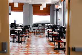 Super 8 by Wyndham Campbellton NB