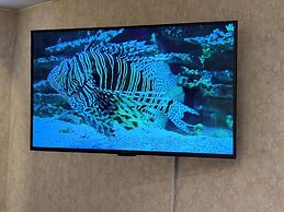 Hole Inn the Wall Hotel - Fort Walton Beach - Sunset Plaza - nearby Be