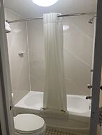 Hole Inn the Wall Hotel - Fort Walton Beach - Sunset Plaza - nearby Be