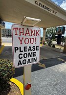 Hole Inn the Wall Hotel - Fort Walton Beach - Sunset Plaza - nearby Be