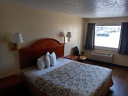 Hole Inn the Wall Hotel - Fort Walton Beach - Sunset Plaza - nearby Be