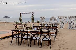 Tesoro Ixtapa Beach Resort