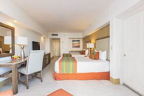 Tesoro Ixtapa Beach Resort