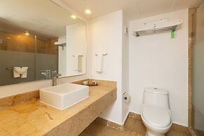 Tesoro Ixtapa Beach Resort