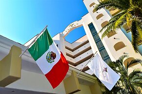 Tesoro Ixtapa Beach Resort