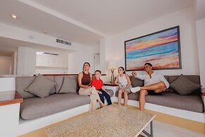 Tesoro Ixtapa Beach Resort