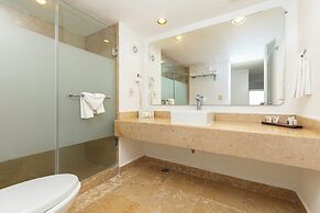 Tesoro Ixtapa Beach Resort