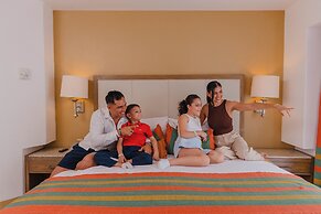 Tesoro Ixtapa Beach Resort