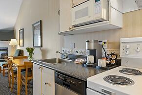 Pinnacle Hotel Whistler Village