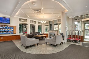 Pinnacle Hotel Whistler Village