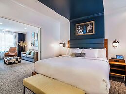 Hotel Belmont Vancouver - MGallery Collection