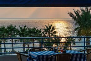 Helios Bay Hotel Apartments