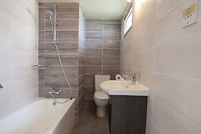 Helios Bay Hotel Apartments