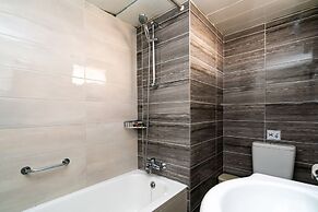 Helios Bay Hotel Apartments