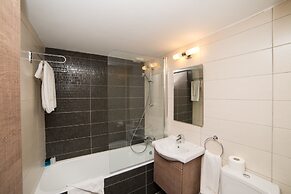 Helios Bay Hotel Apartments