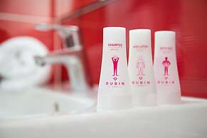 Rubin Wellness & Conference Hotel