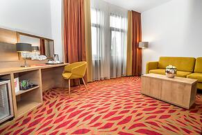 Rubin Wellness & Conference Hotel