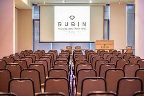 Rubin Wellness & Conference Hotel