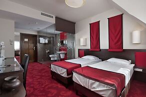 Rubin Wellness & Conference Hotel