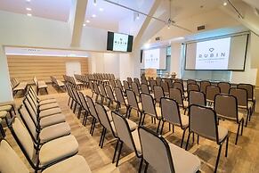 Rubin Wellness & Conference Hotel