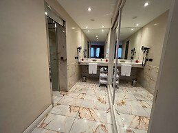 Best Western Premier CMC Girona