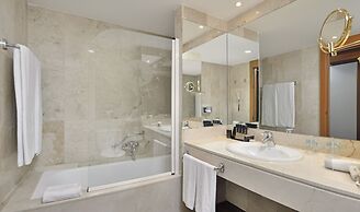 Best Western Premier CMC Girona