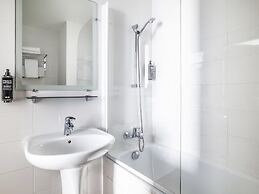 ibis Styles Asnières Centre