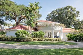 Fairmont Royal Pavilion