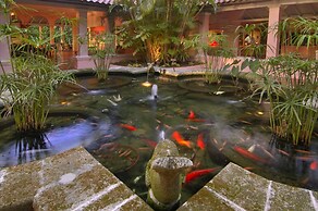 Fairmont Royal Pavilion