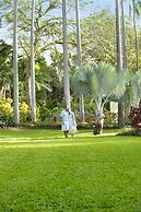 Fairmont Royal Pavilion