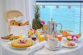 Fairmont Royal Pavilion