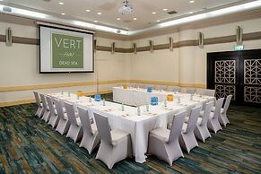 Vert Dead Sea