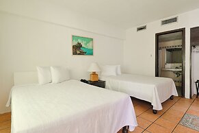 Hotel Delfin PV Beach Resort