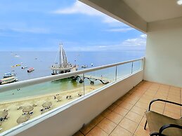 Hotel Delfin PV Beach Resort