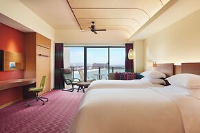 Sheraton Okinawa Sunmarina Resort