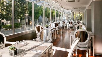 Cleopatra Hotel