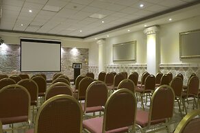 Cleopatra Hotel