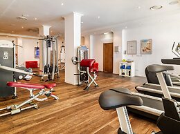 Alexander The Great Beach Hotel