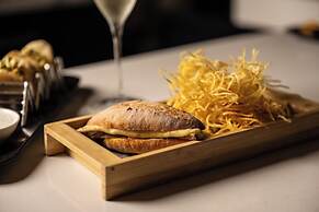 Bristol Panama, a Registry Collection Hotel