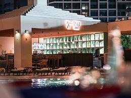 Mövenpick Grand Al Bustan Dubai