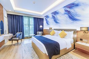 Mövenpick Grand Al Bustan Dubai